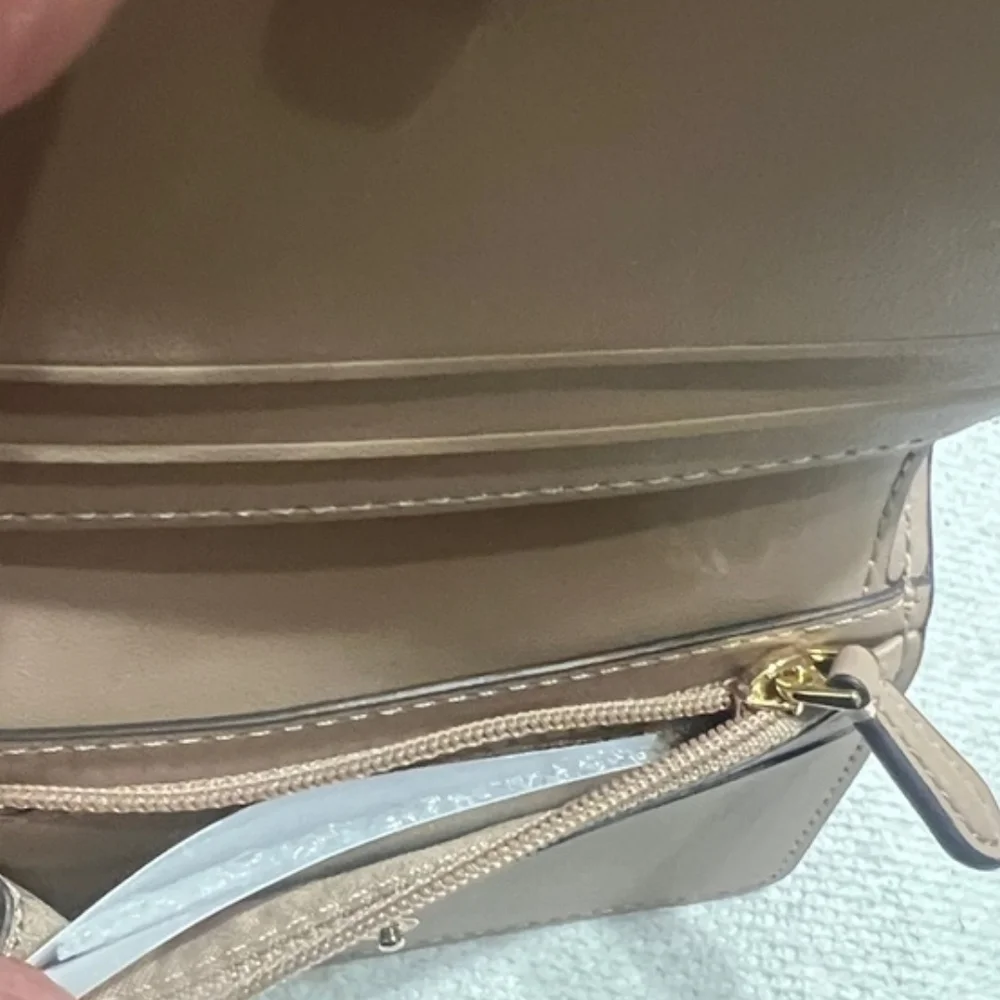 kate spade Madison Saffiano Leather Wallet. - Picture 4 of 5